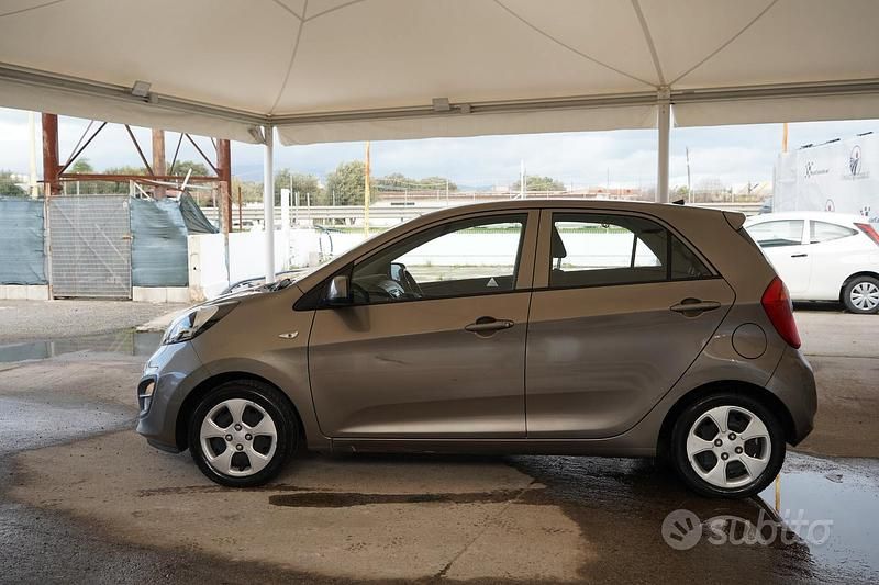Usata Kia Picanto 68 CV (50 kW) 2014 Marrone Utilitaria