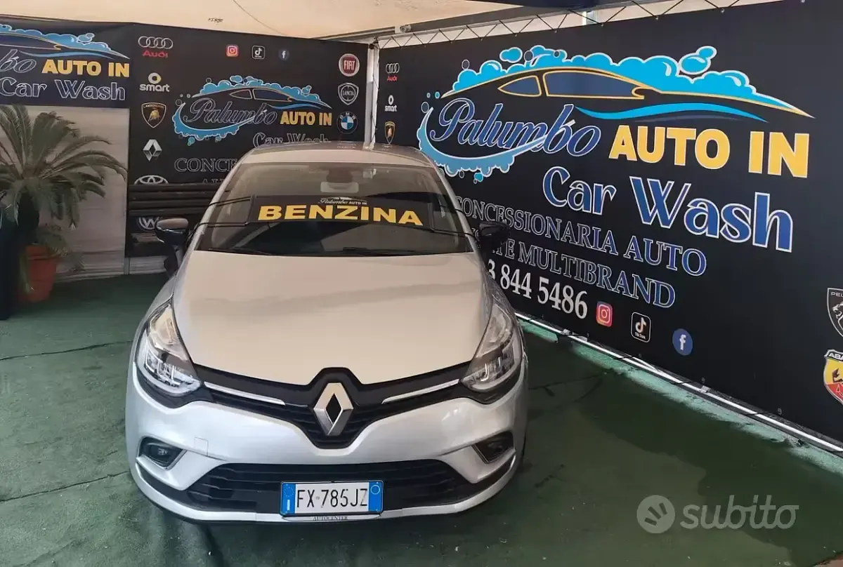 Usata Renault Clio V Intens 91 CV (66 kW) 2026 Grigio Berlina