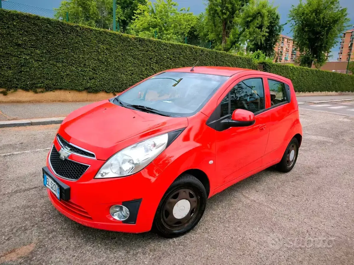 Usata Chevrolet Spark 65 CV (47 kW) 2012 Rosso Utilitaria