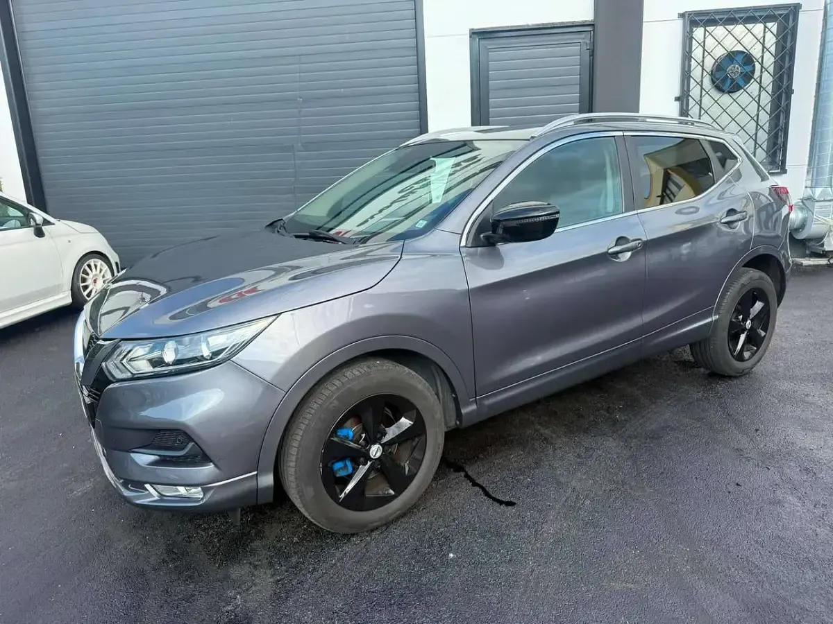 Usata Nissan Qashqai 110 CV (80 kW) 2017 Grigio SUV