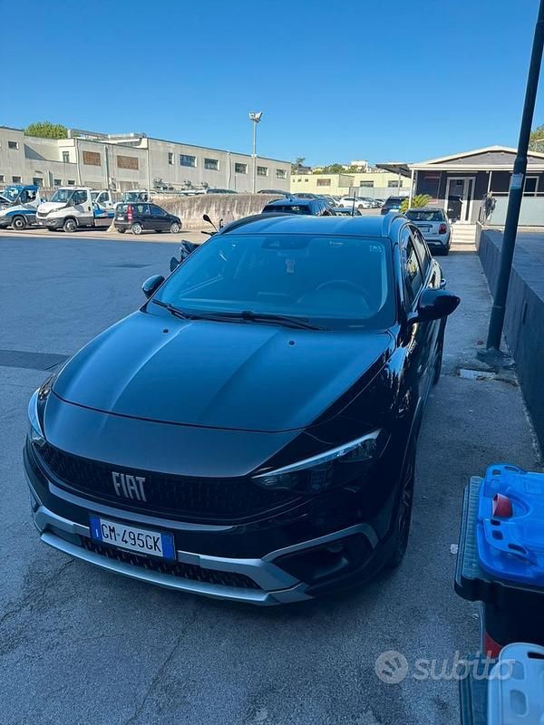 Usata Fiat Tipo Cross 131 CV (96 kW) 2022 Utilitaria