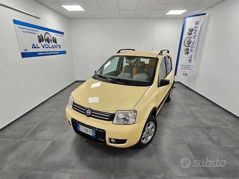 Usata Fiat Panda 4x4 Climbing 60 CV (44 kW) 2004 Giallo Utilitaria