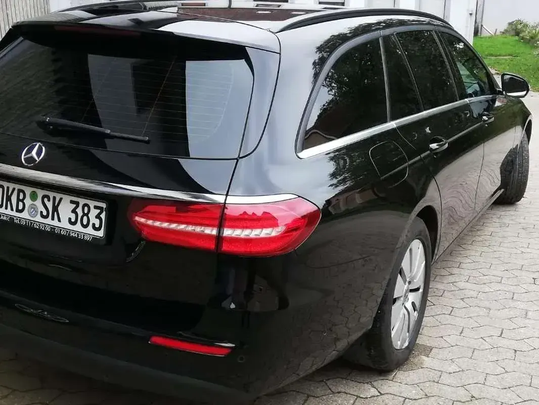 Usata Mercedes E220 Exclusive 194 CV (142 kW) 2017 Nero Station wagon