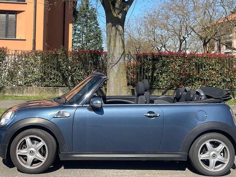 Usata Mini Cooper Cabriolet 120 CV (88 kW) 2009 Blu/azzurro Cabrio