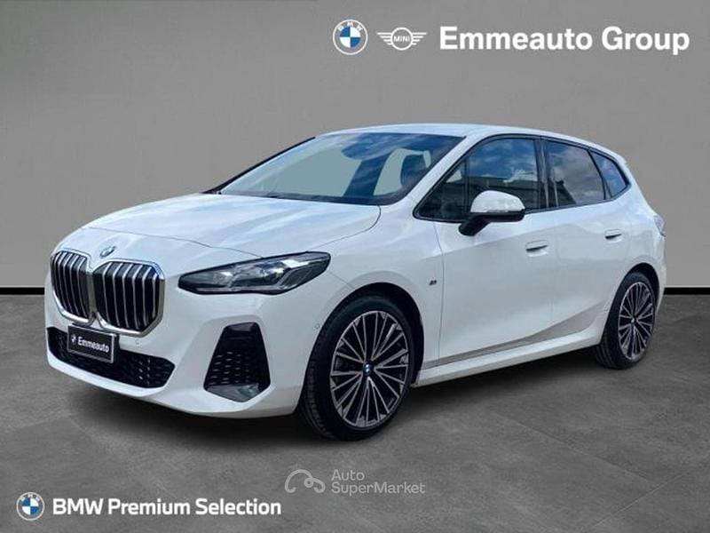 Bianco Usata 2025 BMW 218 Active Tourer M Sport Monovolume | 33.500 € (Buon prezzo) - Immagine 1/4