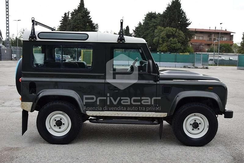 Usata Land Rover Defender S 122 CV (89 kW) 2008 Verde Station wagon