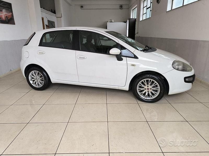 Usata Fiat Punto Evo 77 CV (56 kW) 2011 Utilitaria