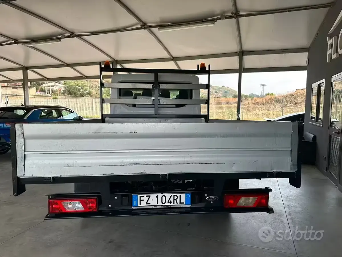 Usata Ford Transit 131 CV (96 kW) 2019 Bianco Furgone