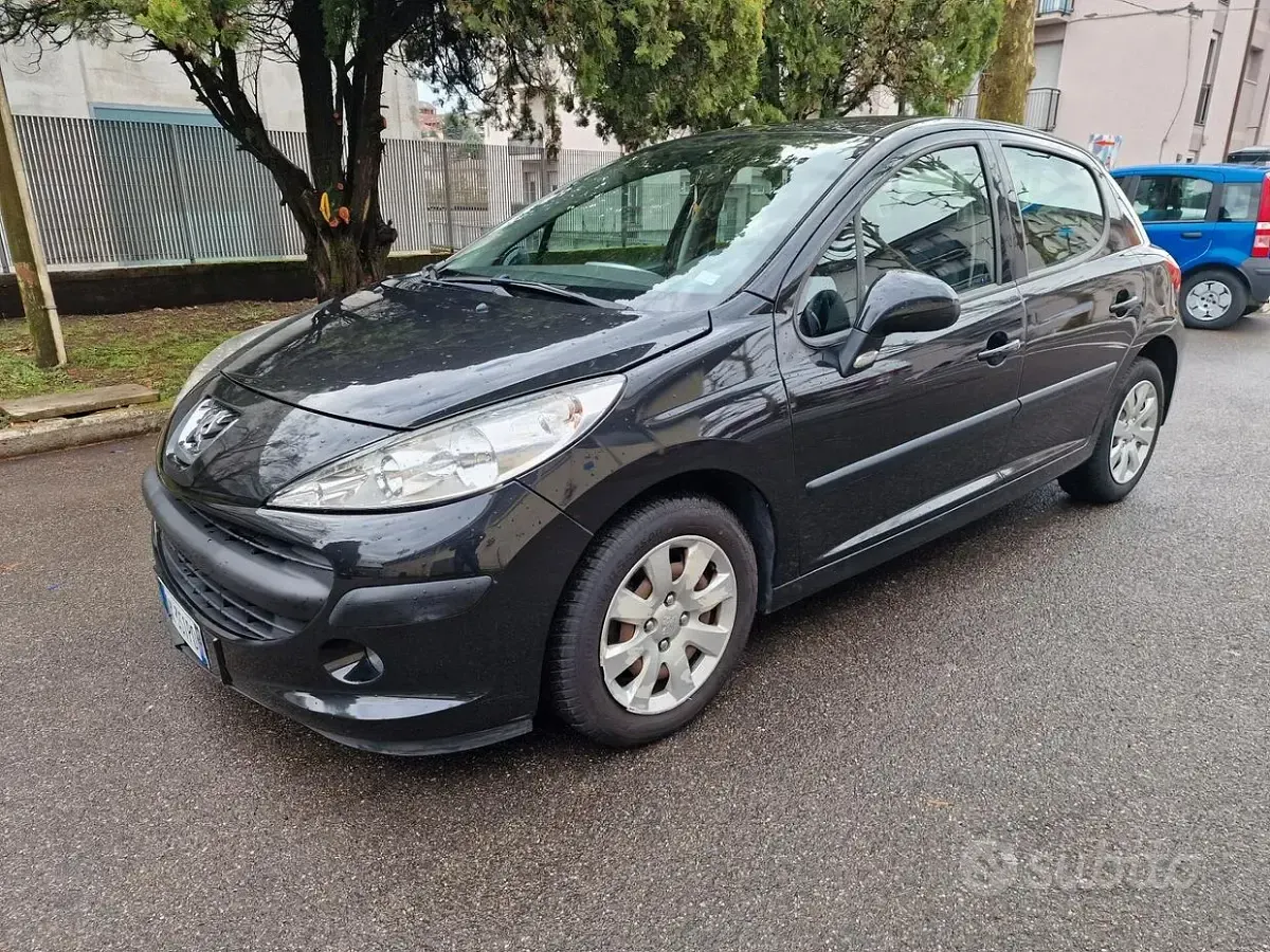 Gebraucht Peugeot 207 73 PS (53 kW) 2007 Schwarz Limousine