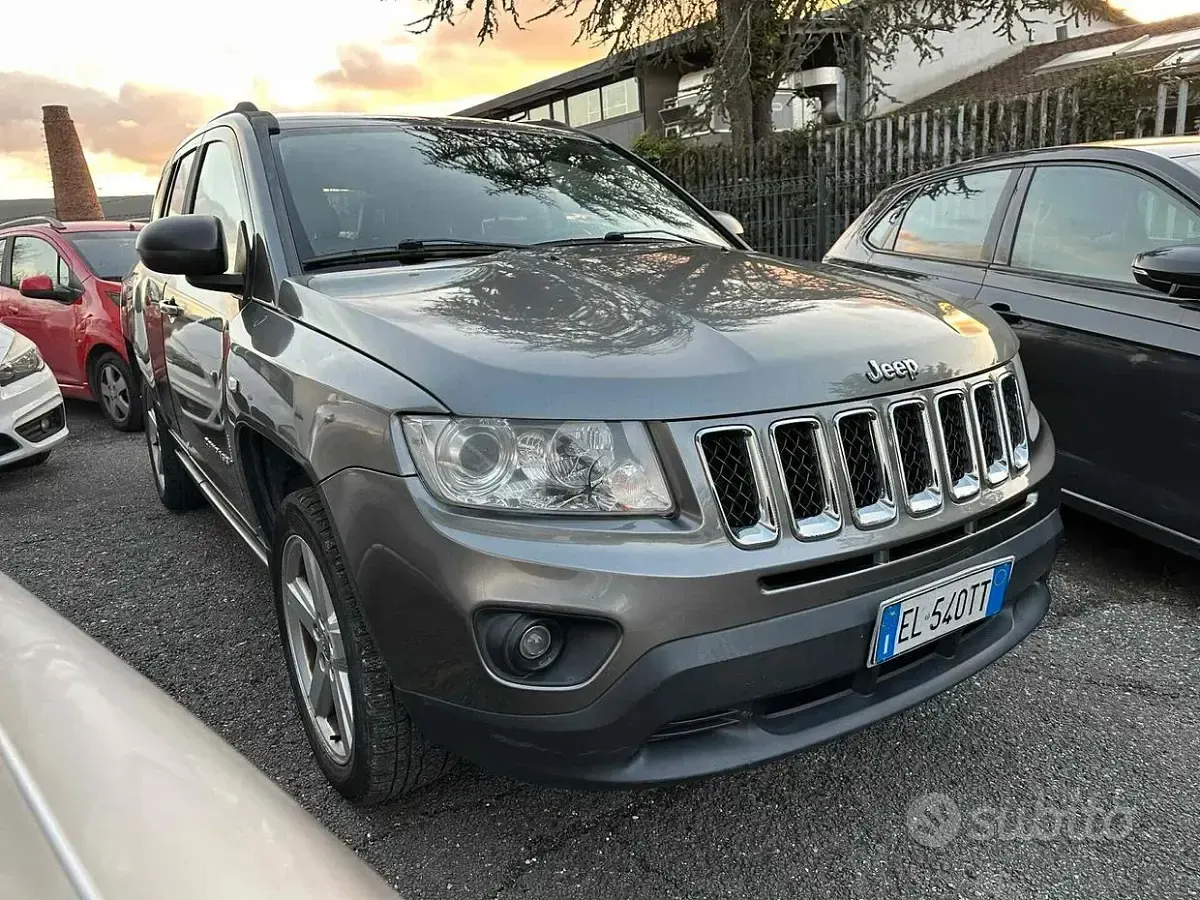 Usata Jeep Compass Limited 163 CV (119 kW) 2012 Grigio SUV