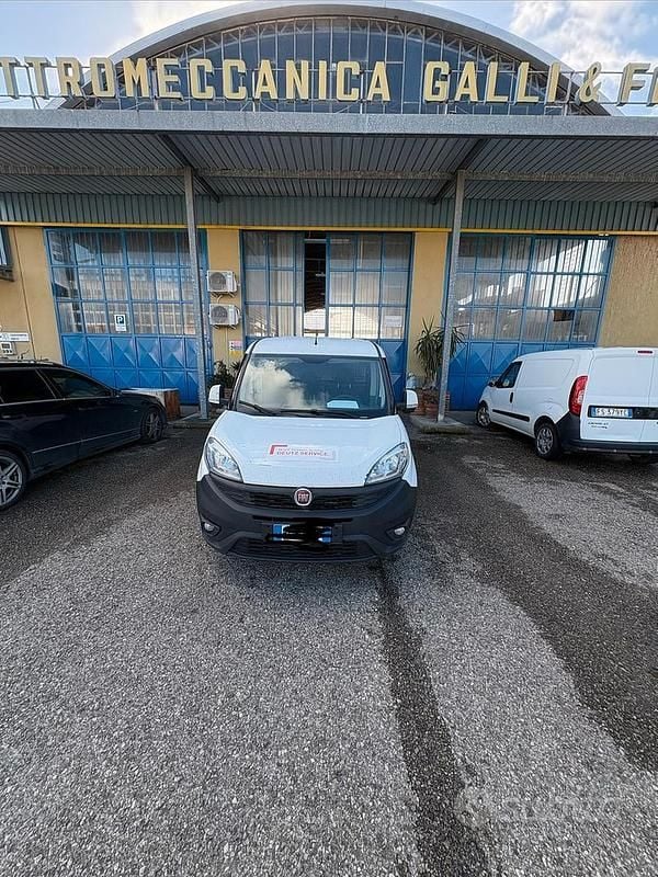 Usata Fiat Doblò 120 CV (88 kW) 2017 Monovolume