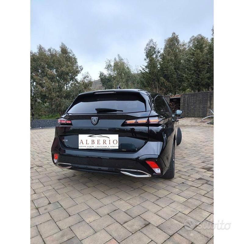 Usata Peugeot 308 Allure 131 CV (96 kW) 2023 Nero Station wagon