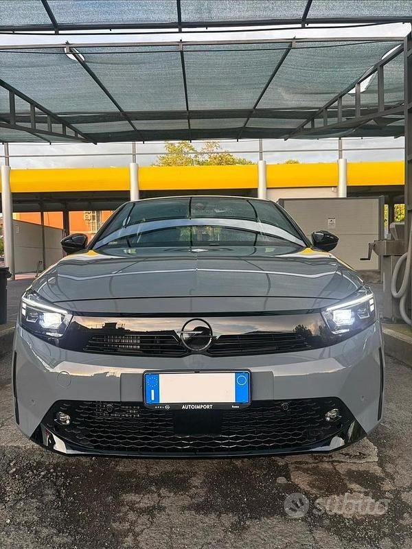 Usata Opel Corsa 101 CV (74 kW) 2024 Grigio Utilitaria
