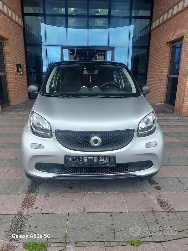 Usata Smart ForFour Prime 90 CV (66 kW) 2019 Grigio Utilitaria