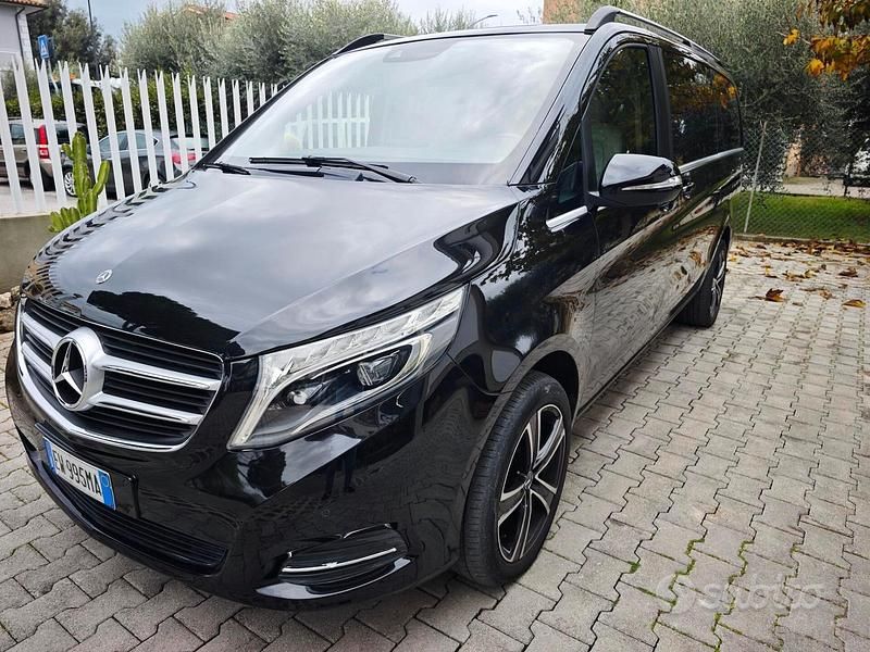 Usata Mercedes V250 Executive 190 CV (139 kW) 2014 Nero Monovolume