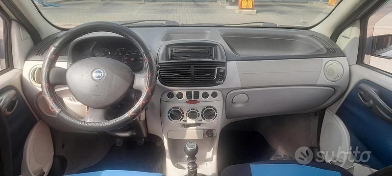 Usata Fiat Punto 2003 Grigio Utilitaria