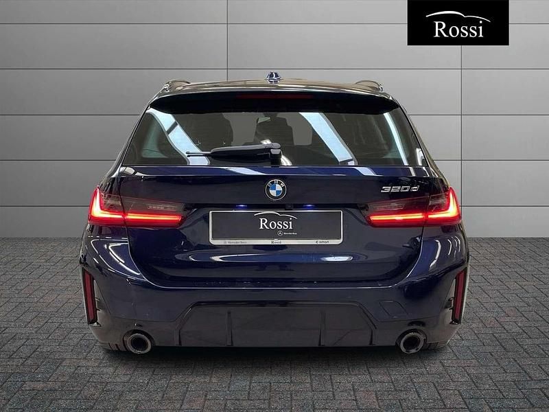 Usata BMW 320 M Sport 190 CV (139 kW) 2023 Blu metalizzato Station wagon