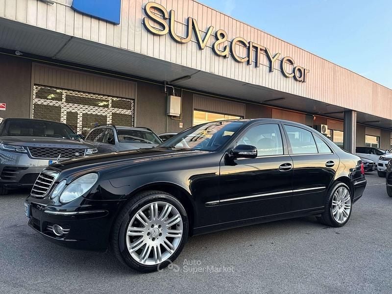 Usata Mercedes E320 Avantgarde 224 CV (164 kW) 2007 Nero Berlina