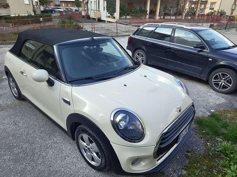 Usata Mini Cooper D Cabriolet 116 CV (85 kW) 2018 Bianco Cabrio