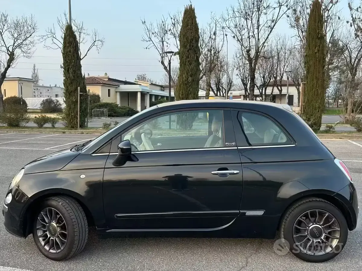 Usata Fiat 500 Lounge 69 CV (50 kW) 2011 Nero Utilitaria