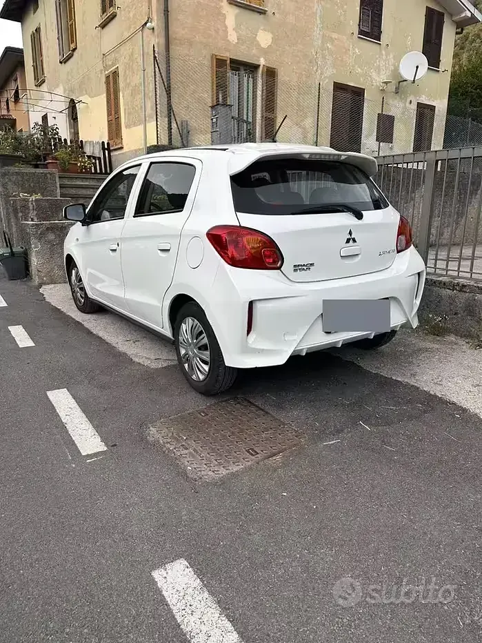 Usata Mitsubishi Space Star 71 CV (52 kW) 2022 Bianco Utilitaria