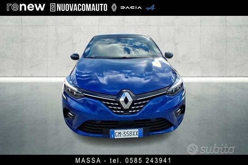 Käytetty Renault Clio V Intens 101 HP (74 kW) 2023 Sininen Sedan