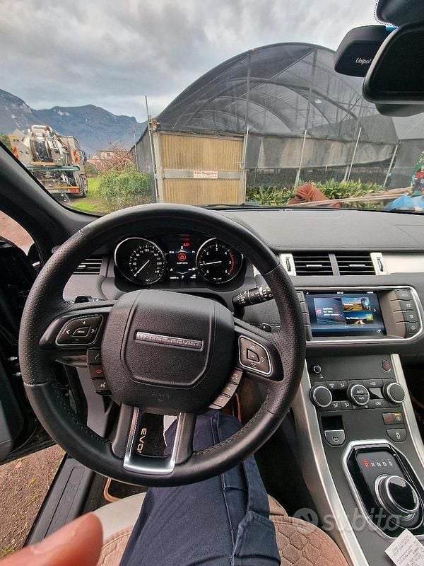 Usata Land Rover Range Rover evoque 200 CV (147 kW) 2016 Nero SUV