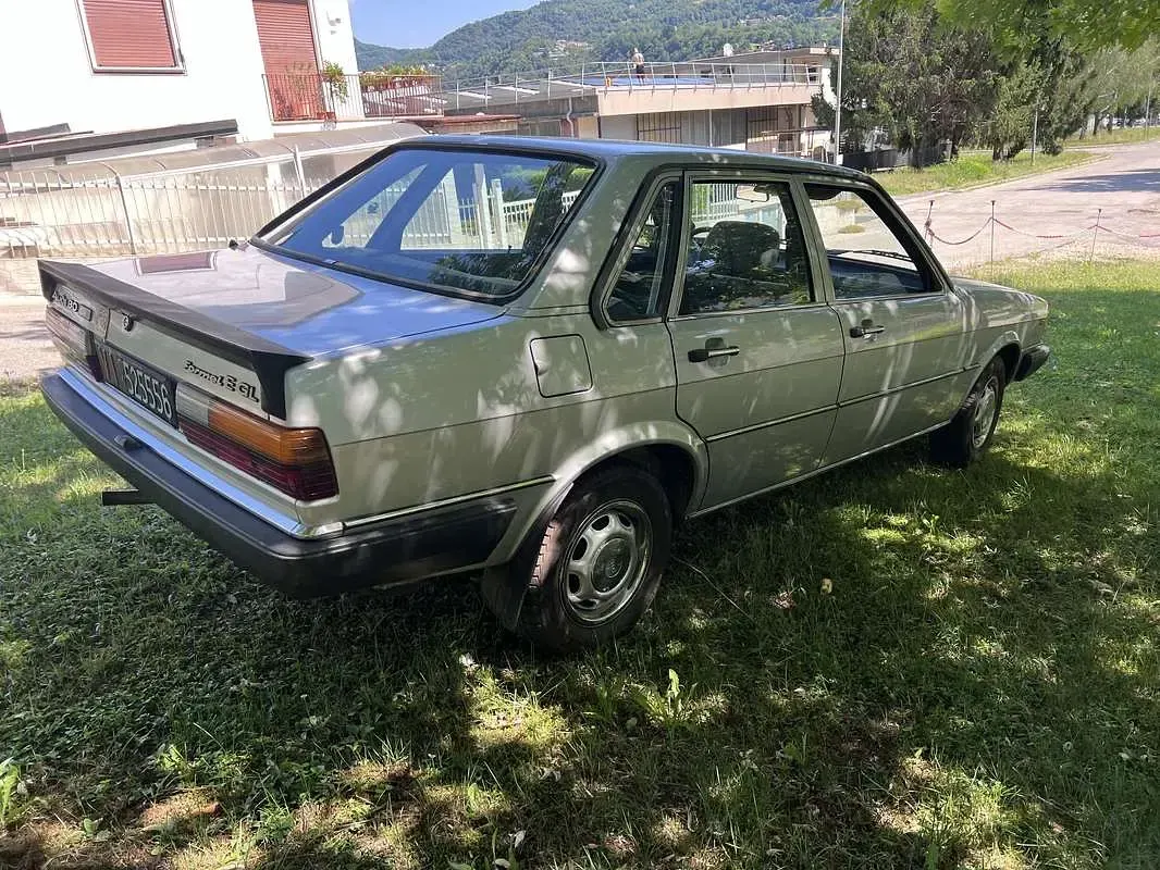 Usata Audi 80 85 CV (62 kW) 1982 Verde Berlina