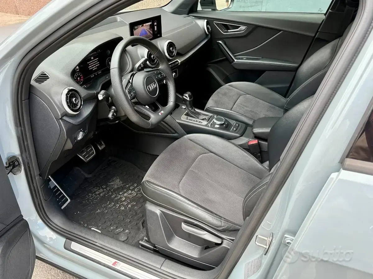 Usata Audi SQ2 300 CV (220 kW) 2022 Grigio SUV