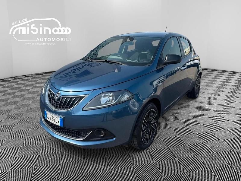 Usata Lancia Ypsilon Gold 69 CV (50 kW) 2022 Blu Utilitaria