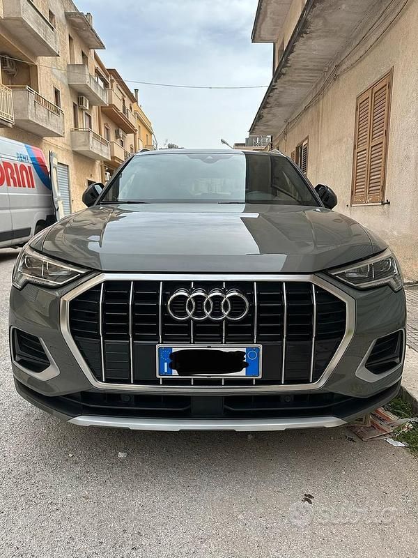 Usata Audi Q3 Advanced 150 CV (110 kW) 2019 Grigio SUV