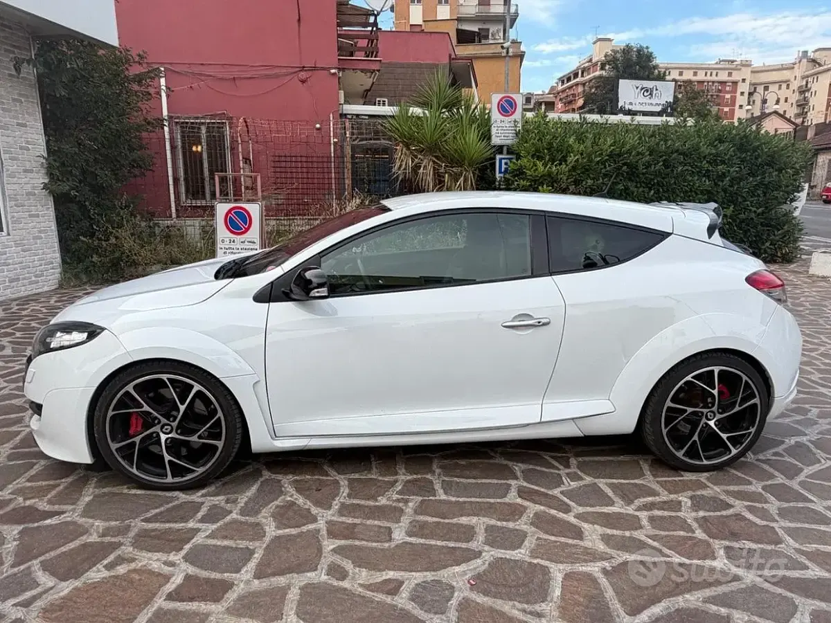Usata Renault Mégane Coupé R.S. 250 CV (183 kW) 2011 Bianco Coupé