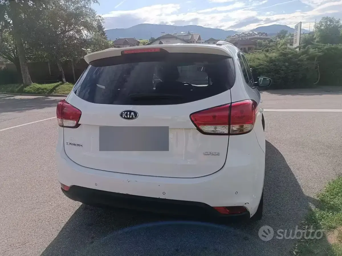 Usata Kia Carens 116 CV (85 kW) 2016 Bianco Monovolume