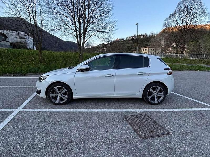 Usata Peugeot 308 Allure 120 CV (88 kW) 2017 Bianco Berlina