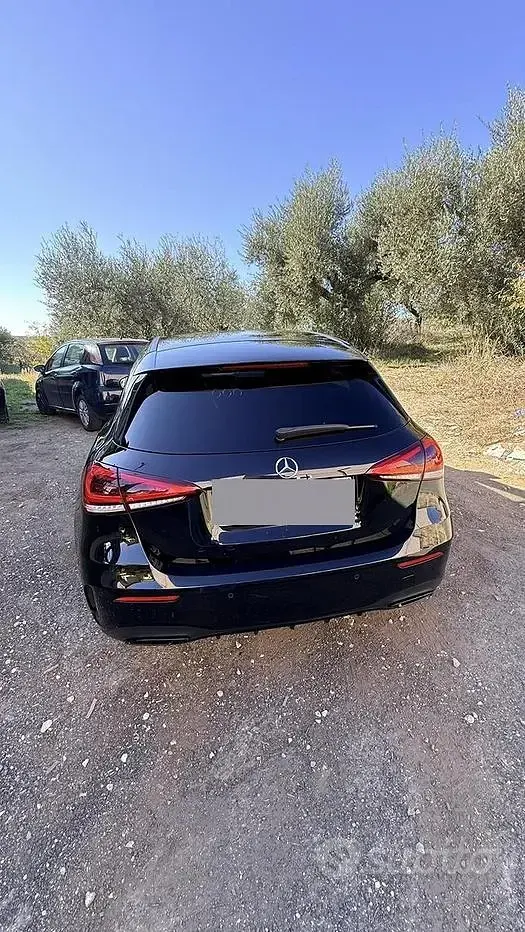 Usata Mercedes 180 Edition 116 CV (85 kW) 2021 Nero Berlina