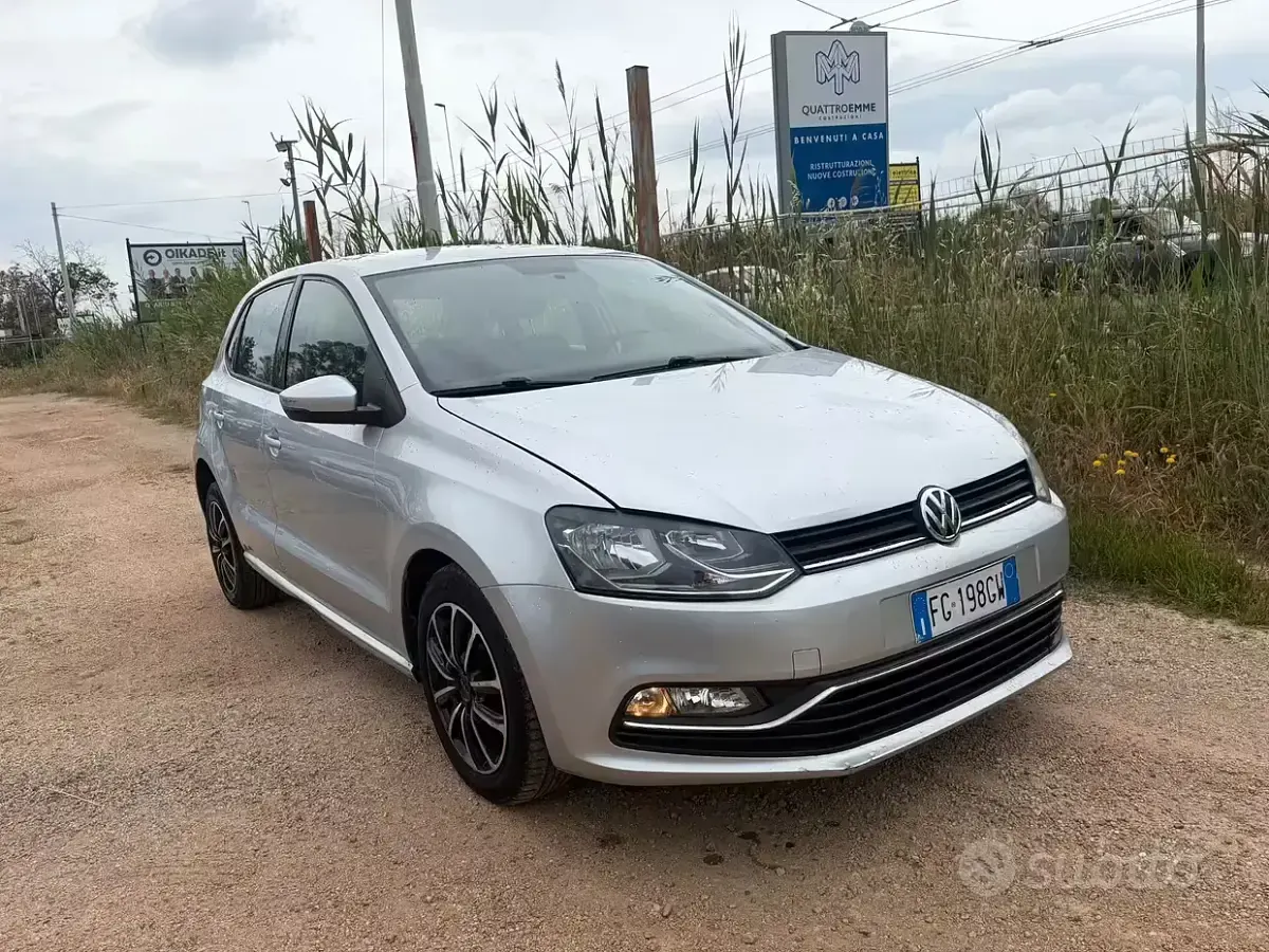 Usata VW Polo 75 CV (55 kW) 2016 Grigio Berlina