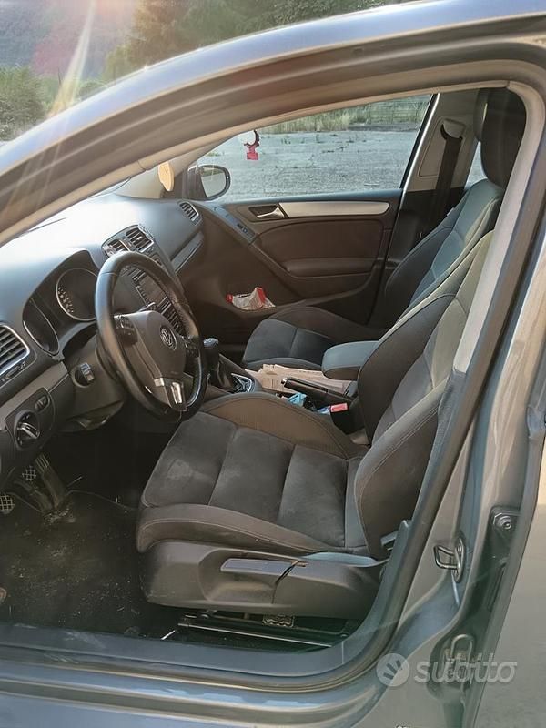 Usata VW Golf VI 140 CV (102 kW) 2012 Grigio Utilitaria