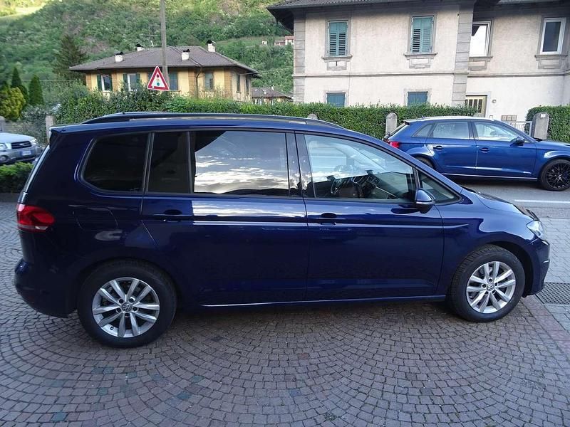 Usata VW Touran Style 150 CV (110 kW) 2018 Blu/azzurro Monovolume