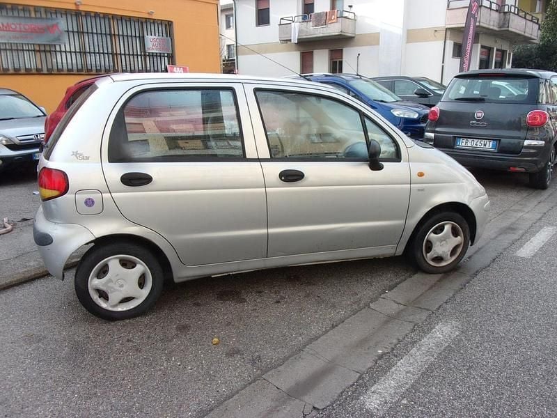 Usata Chevrolet Matiz SE 51 CV (37 kW) 2000 Argento Utilitaria