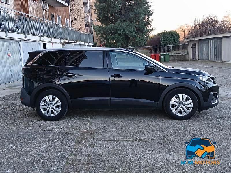 Usata Peugeot 5008 Business-Line 131 CV (96 kW) 2020 Nero SUV