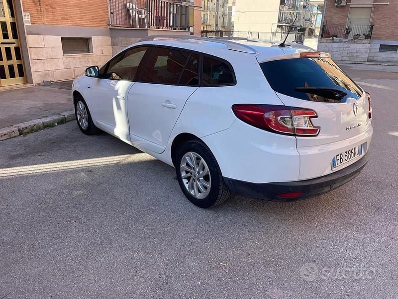 Usata Renault Mégane GrandTour LIMITED 95 CV (69 kW) 2015 Station wagon