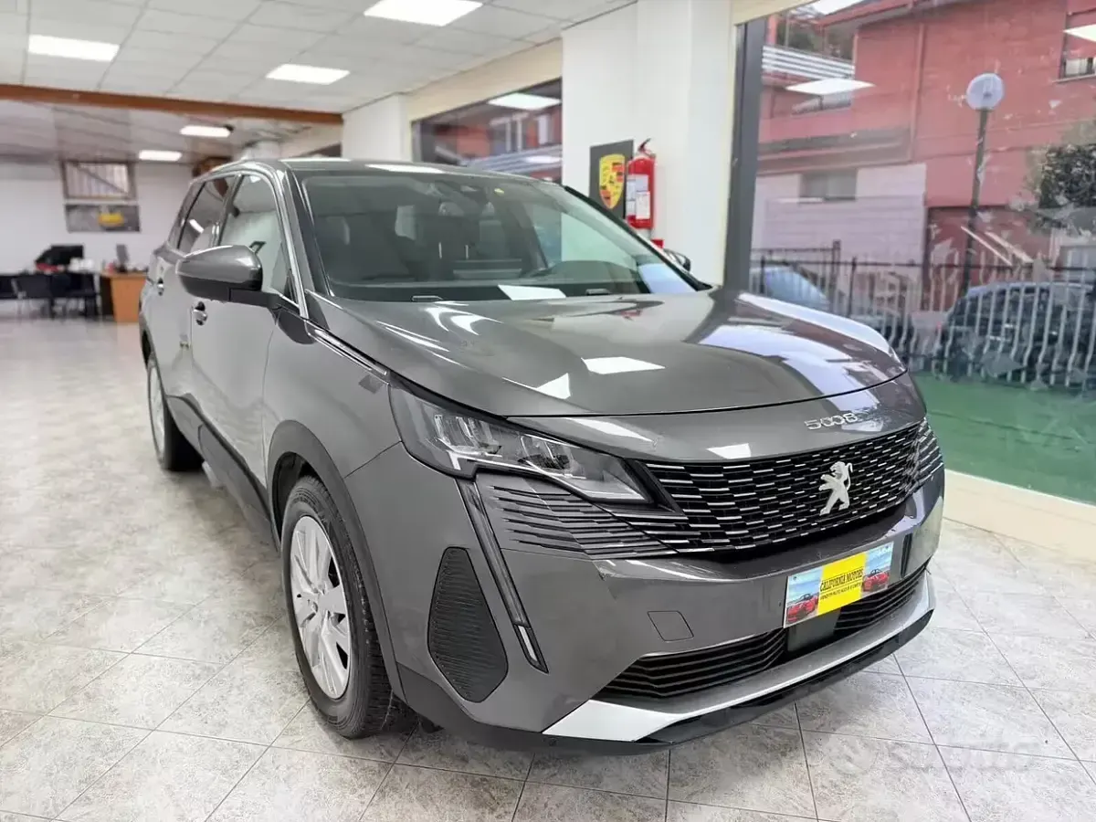 Usata Peugeot 5008 Active 131 CV (96 kW) 2021 Grigio SUV