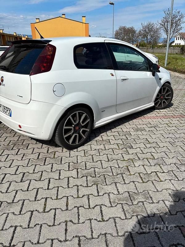 Usata Fiat Grande Punto Sport 120 CV (88 kW) 2008 Utilitaria