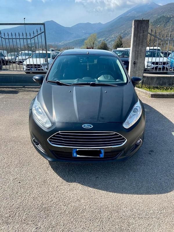 Usata Ford Fiesta Titanium 2010 Nero Utilitaria