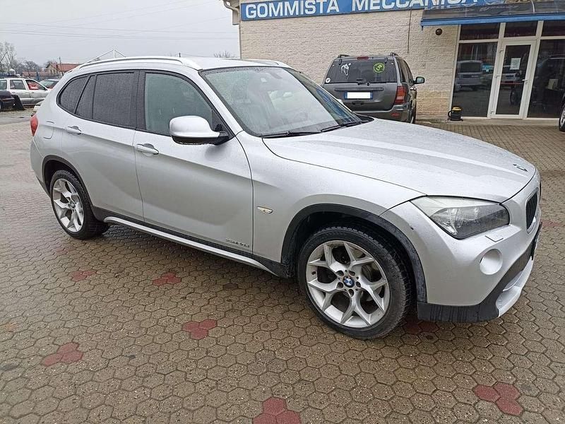 Usata BMW X1 177 CV (130 kW) 2011 Grigio SUV