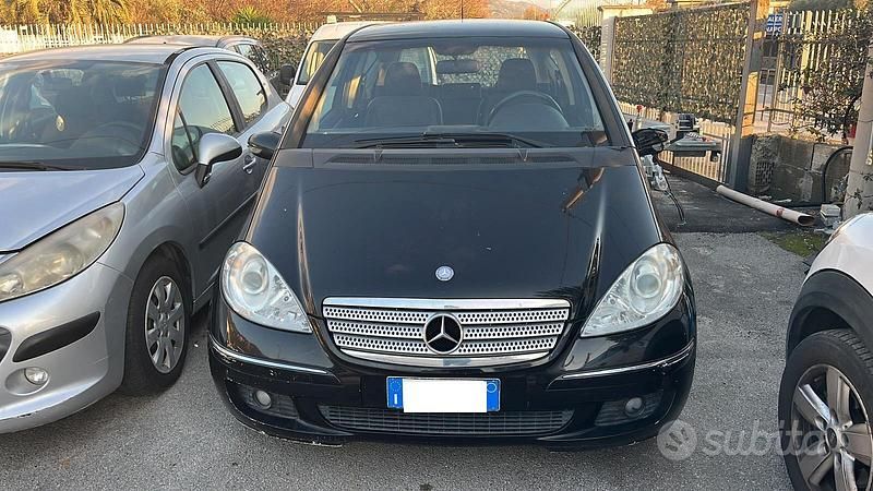 Nero Usata 2006 Mercedes A180 Avantgarde Coupé | 1200 € (Super prezzo) - Immagine 1/4