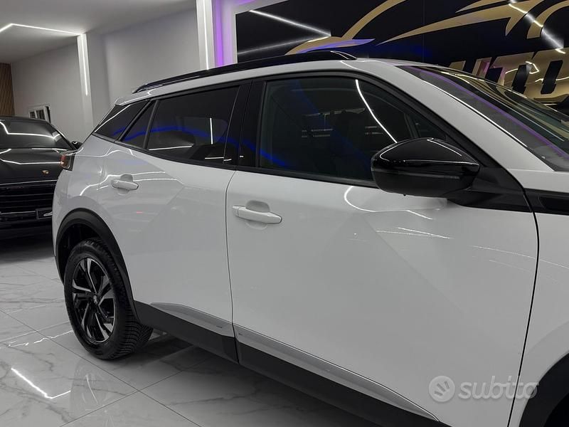 Usata Peugeot 2008 Allure 131 CV (96 kW) 2021 Bianco SUV