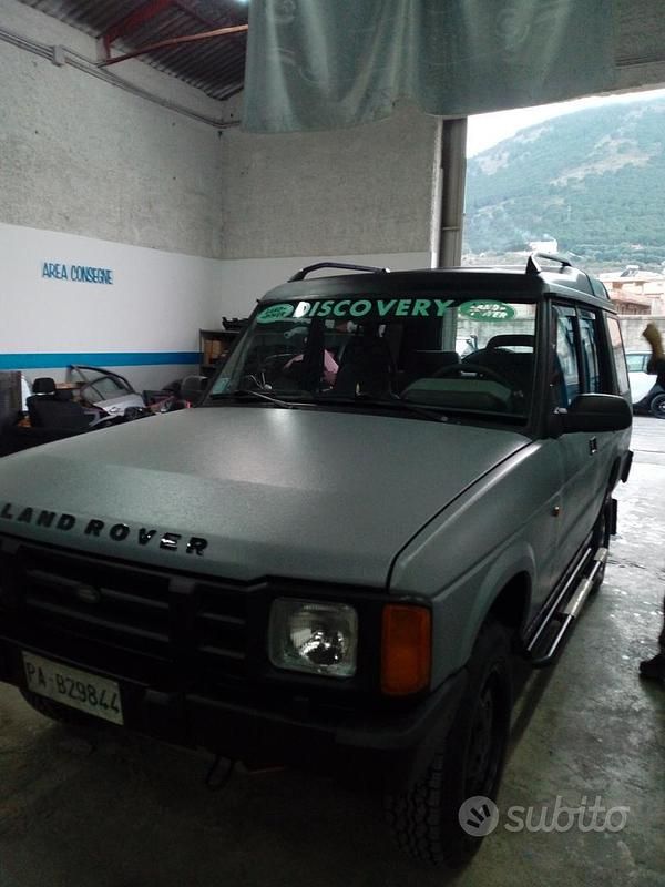 Usata Land Rover Discovery 113 CV (83 kW) 1992 Grigio SUV