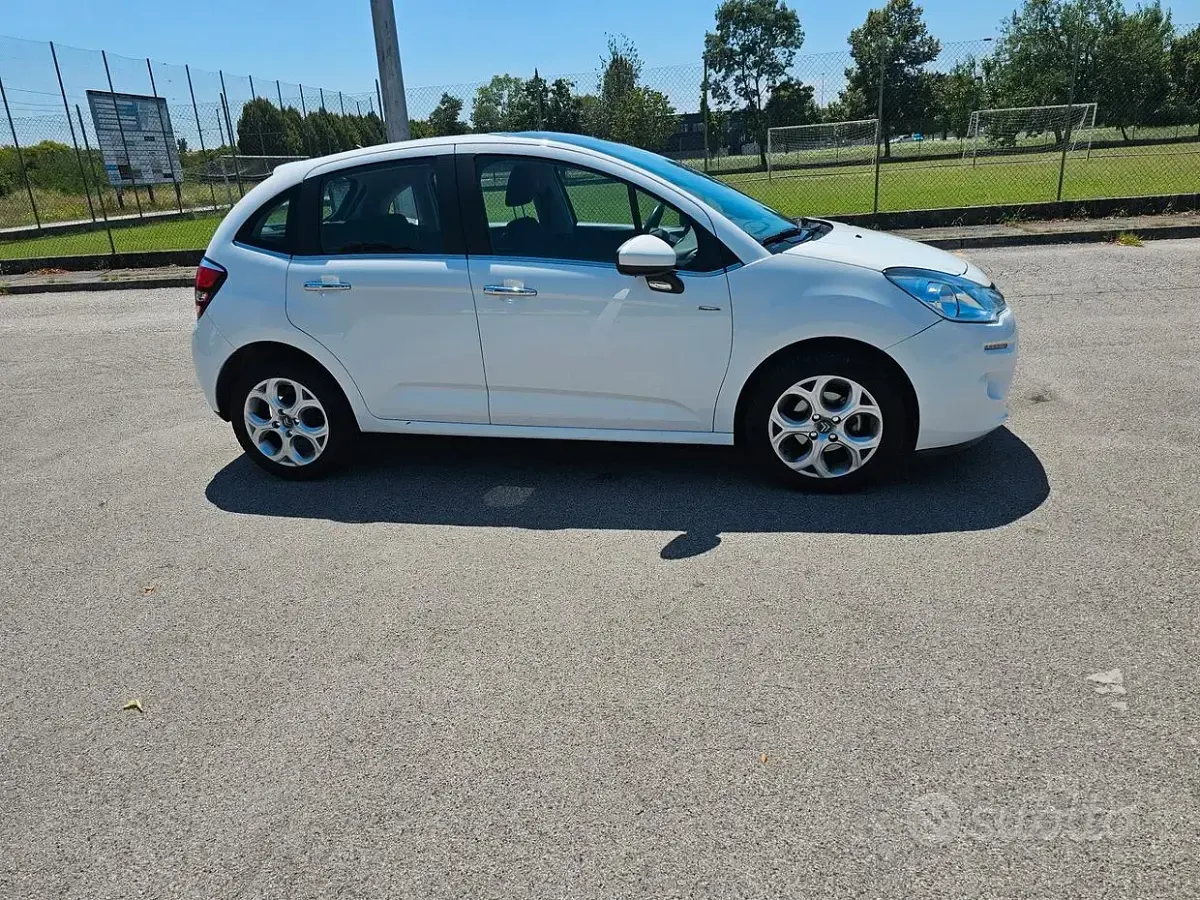 Usata Citroën C3 Exclusive 68 CV (50 kW) 2015 Bianco Berlina