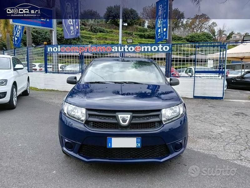 Usata Dacia Sandero 75 CV (55 kW) 2013 Blu Berlina